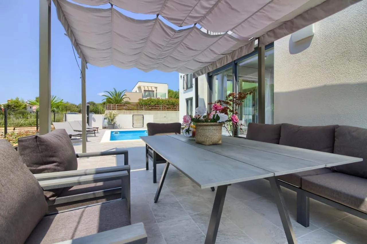 Modern Villa Flavia In Medulin Near The Beach 0*,  Croatia